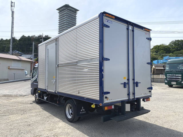 三菱ふそうキャンターアルミバン小型（2t・3t）[写真02]
