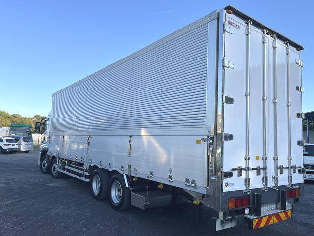 三菱ふそうスーパーグレートアルミウイング大型（10t）[写真02]