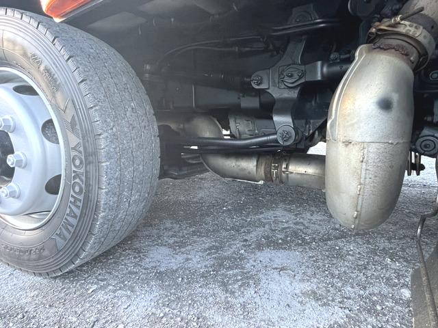 三菱ふそうスーパーグレートアルミウイング大型（10t）[写真31]