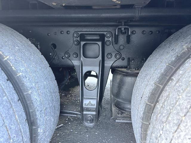 三菱ふそうスーパーグレートアルミウイング大型（10t）[写真32]