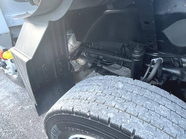 三菱ふそうスーパーグレートアルミウイング大型（10t）[写真39]