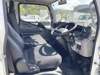 三菱ふそうキャンターダブルキャブ（Wキャブ）小型（2t・3t）[写真17]