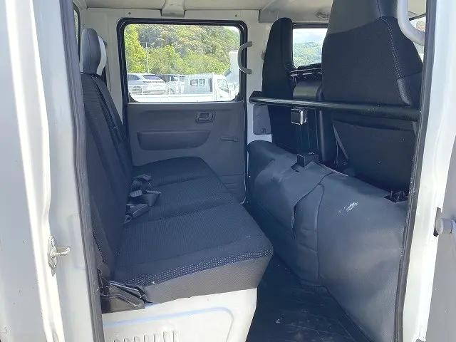 三菱ふそうキャンターダブルキャブ（Wキャブ）小型（2t・3t）[写真26]