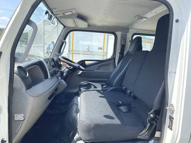 三菱ふそうキャンターダブルキャブ（Wキャブ）小型（2t・3t）[写真28]