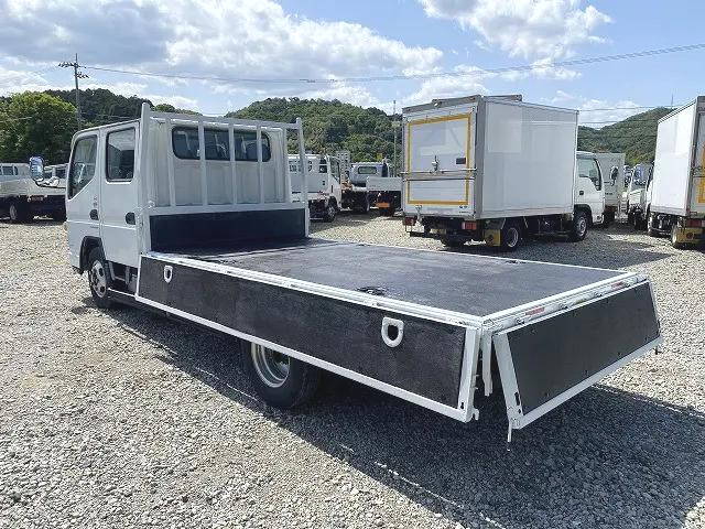 三菱ふそうキャンターダブルキャブ（Wキャブ）小型（2t・3t）[写真07]