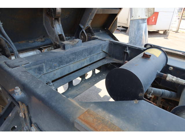 いすゞフォワードダンプ中型（4t）[写真15]