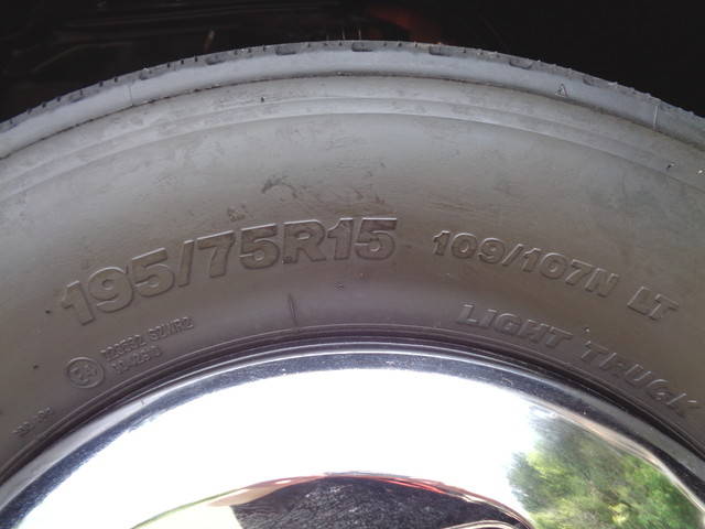 いすゞエルフ平ボディ小型（2t・3t）[写真25]