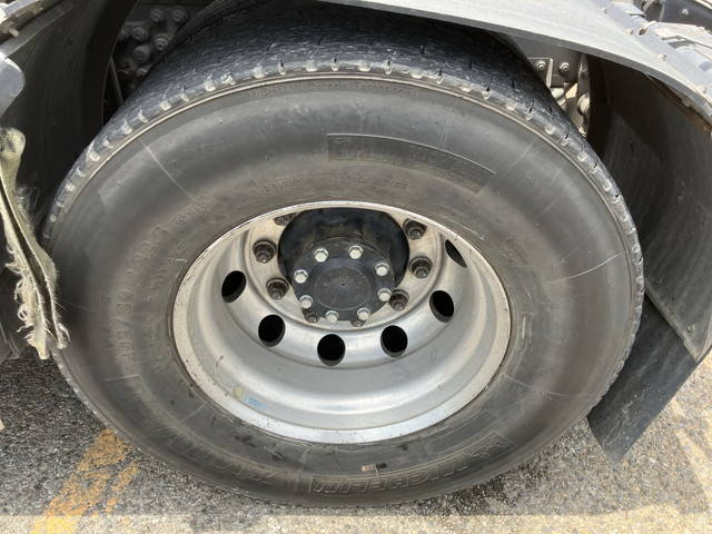 三菱ふそうスーパーグレートトレーラーヘッド（トラクターヘッド）大型（10t）[写真18]