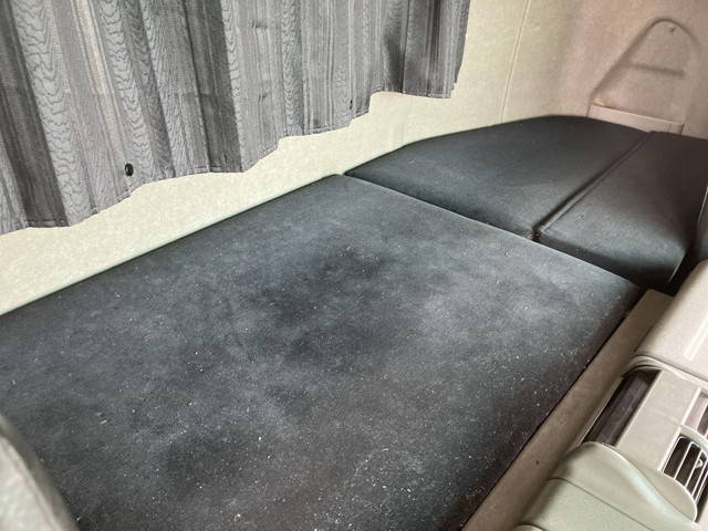 三菱ふそうスーパーグレートトレーラーヘッド（トラクターヘッド）大型（10t）[写真31]