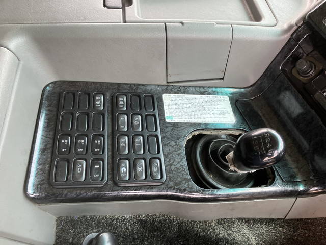 三菱ふそうスーパーグレートトレーラーヘッド（トラクターヘッド）大型（10t）[写真35]