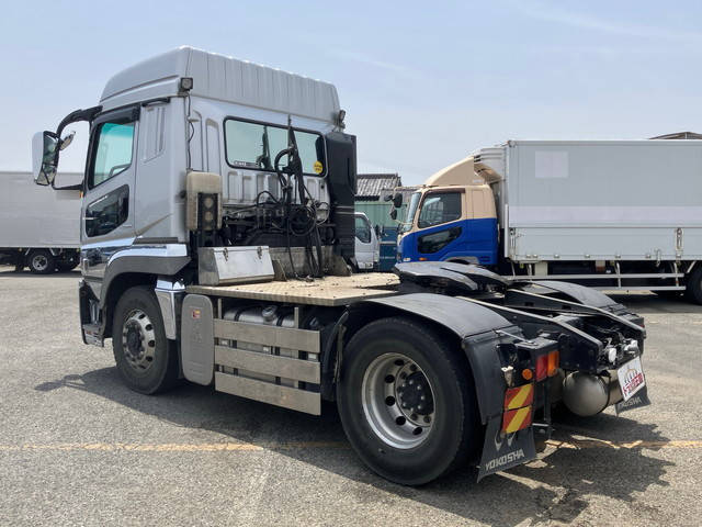 三菱ふそうスーパーグレートトレーラーヘッド（トラクターヘッド）大型（10t）[写真04]