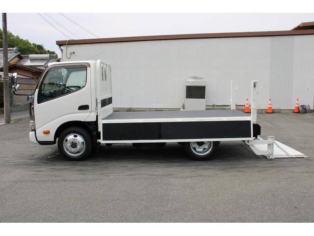 トヨタトヨエース平ボディ小型（2t・3t）[写真14]