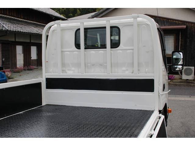 トヨタトヨエース平ボディ小型（2t・3t）[写真15]