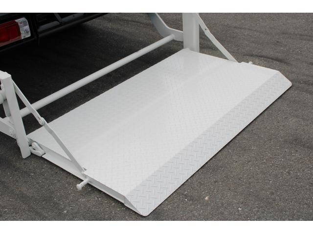 トヨタトヨエース平ボディ小型（2t・3t）[写真17]