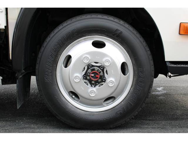 トヨタトヨエース平ボディ小型（2t・3t）[写真25]