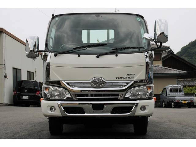 トヨタトヨエース平ボディ小型（2t・3t）[写真03]