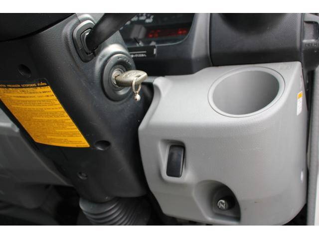 トヨタトヨエース平ボディ小型（2t・3t）[写真30]