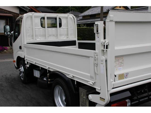 トヨタトヨエース平ボディ小型（2t・3t）[写真07]