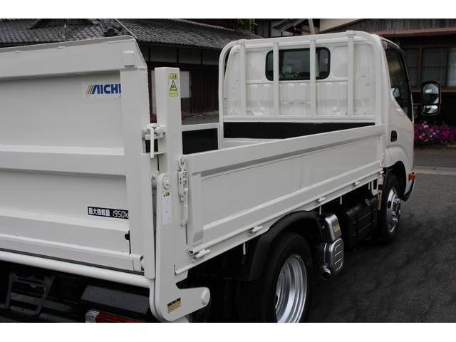 トヨタトヨエース平ボディ小型（2t・3t）[写真08]