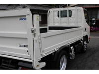 トヨタトヨエース平ボディ小型（2t・3t）[写真09]