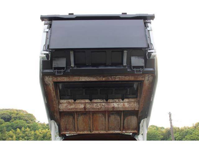 三菱ふそうファイターパッカー車（塵芥車）増トン（6t・8t）[写真13]