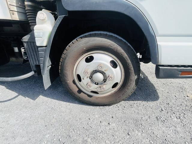 三菱ふそうキャンターアルミバン小型（2t・3t）[写真10]