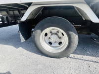 三菱ふそうキャンターアルミバン小型（2t・3t）[写真13]