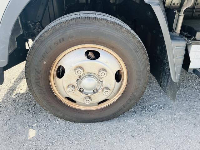 三菱ふそうキャンターアルミバン小型（2t・3t）[写真14]