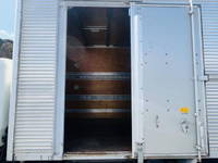 三菱ふそうキャンターアルミバン小型（2t・3t）[写真19]