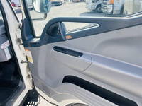 三菱ふそうキャンターアルミバン小型（2t・3t）[写真23]