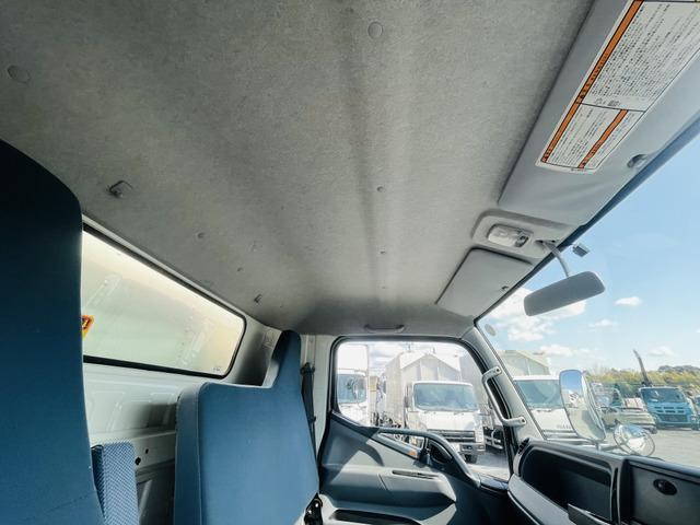 三菱ふそうキャンターアルミバン小型（2t・3t）[写真25]