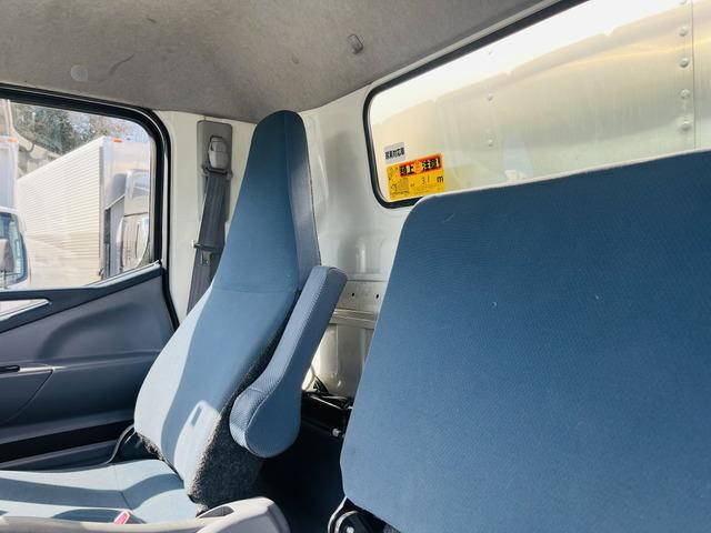 三菱ふそうキャンターアルミバン小型（2t・3t）[写真34]