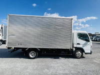 三菱ふそうキャンターアルミバン小型（2t・3t）[写真07]