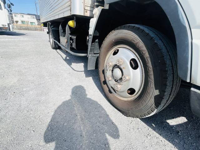 三菱ふそうキャンターアルミバン小型（2t・3t）[写真09]