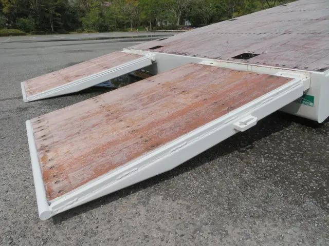 日野プロフィアセーフティローダー大型（10t）[写真30]