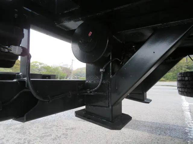 日野プロフィアセーフティローダー大型（10t）[写真34]