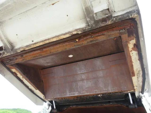 日野レンジャーパッカー車（塵芥車）中型（4t）[写真22]