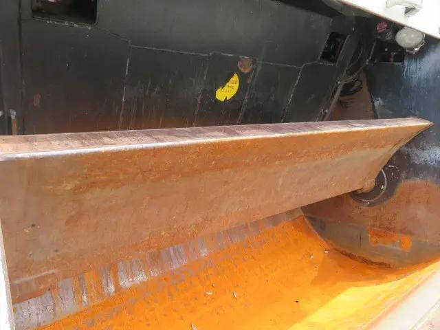 日野レンジャーパッカー車（塵芥車）中型（4t）[写真26]