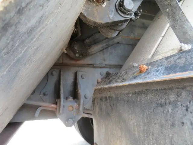 日野レンジャーパッカー車（塵芥車）中型（4t）[写真37]