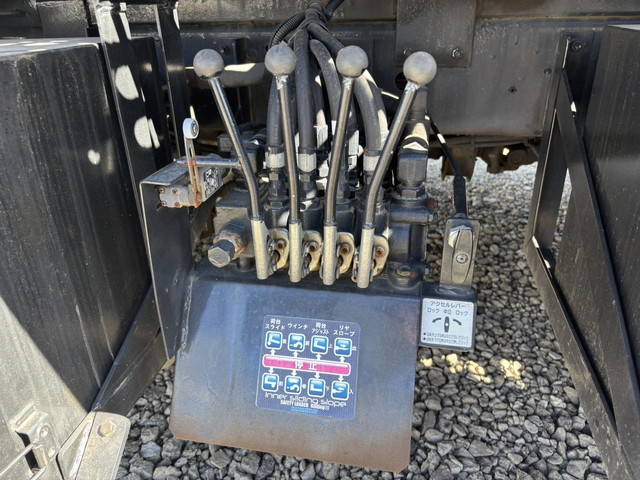 日野デュトロセーフティローダー小型（2t・3t）[写真26]