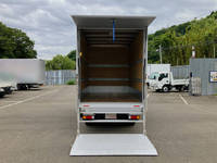 三菱ふそうキャンターアルミバン小型（2t・3t）[写真11]