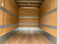 三菱ふそうキャンターアルミバン小型（2t・3t）[写真12]