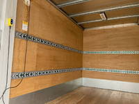 三菱ふそうキャンターアルミバン小型（2t・3t）[写真14]