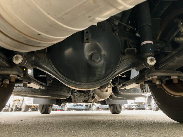 三菱ふそうキャンターアルミバン小型（2t・3t）[写真24]