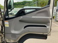 三菱ふそうキャンターアルミバン小型（2t・3t）[写真29]