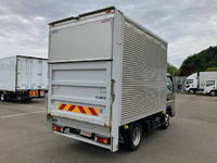 三菱ふそうキャンターアルミバン小型（2t・3t）[写真02]