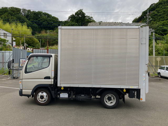 三菱ふそうキャンターアルミバン小型（2t・3t）[写真06]
