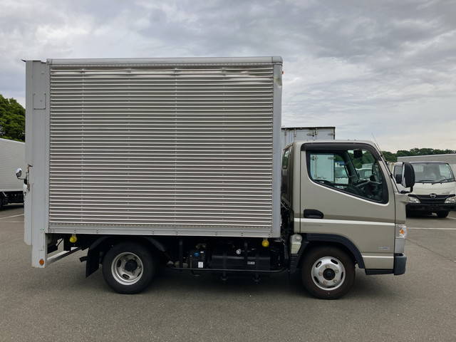 三菱ふそうキャンターアルミバン小型（2t・3t）[写真07]