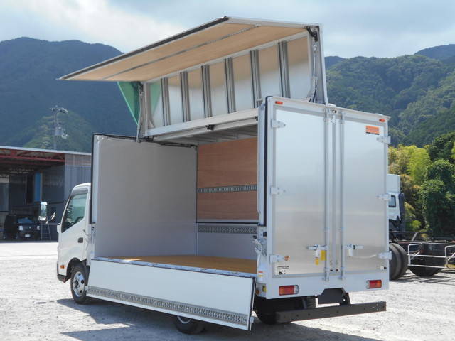 日野デュトロアルミウイング小型（2t・3t）[写真02]