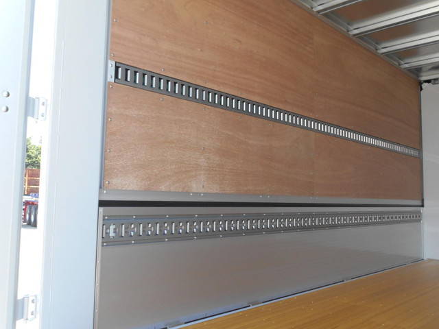 日野デュトロアルミウイング小型（2t・3t）[写真07]